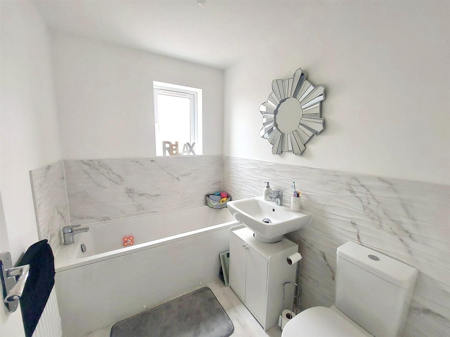 Clos Benallt Fawr, Pontarddulais, Swansea, SA4 0TQ